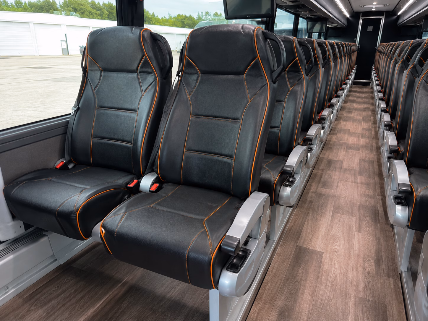 party buses and limos for bonita springs prom night with the amenities your group wants