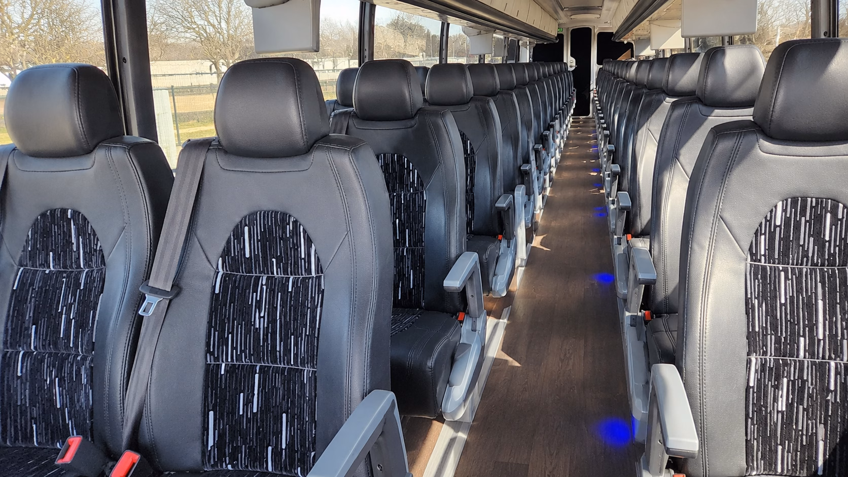 shuttle your guests between rsw and bonita springs hotels all weekend long